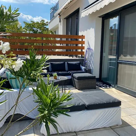 Апартаменты Nest2 Кестхей