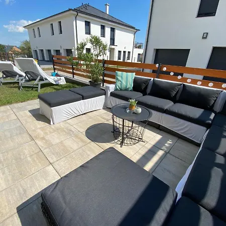 Nest2 *